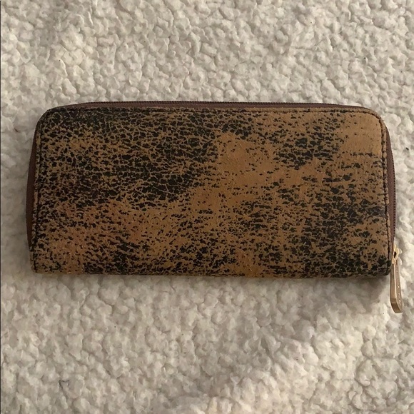 Michael Kors Wallet - Picture 3 of 6